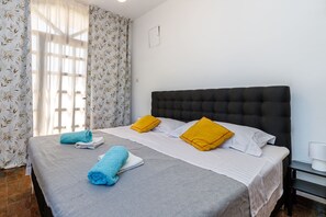 3 chambres, Wi-Fi gratuit, draps fournis