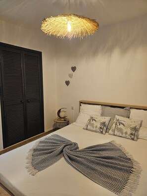 1 bedroom, in-room safe, iron/ironing board, travel cot