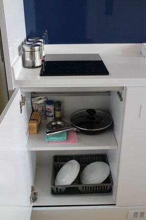 Fridge, microwave, stovetop, electric kettle - ⭐️Orbi City Batumi⭐️Cozy Apt⭐️Beach View & Balcony⭐️ (Batumi)