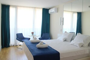 1 bedroom, iron/ironing board, WiFi, bed sheets - ⭐️Orbi City Batumi⭐️Cozy Apt⭐️Beach View & Balcony⭐️ (Batumi)