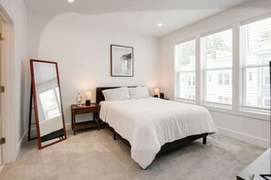 2 slaapkamers, een strijkplank/strijkijzer, wifi, beddengoed