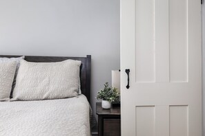 4 chambres, fer et planche à repasser, Wi-Fi gratuit, draps fournis