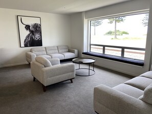 Interior - Brand New Executive Residence (Napier)