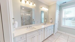 Hair dryer, towels - Coastal townhome w. ocean views, private elevator + beach access! (Tybee Island)