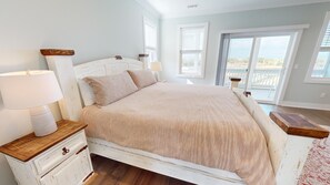 5 bedrooms, iron/ironing board, free internet, bed sheets