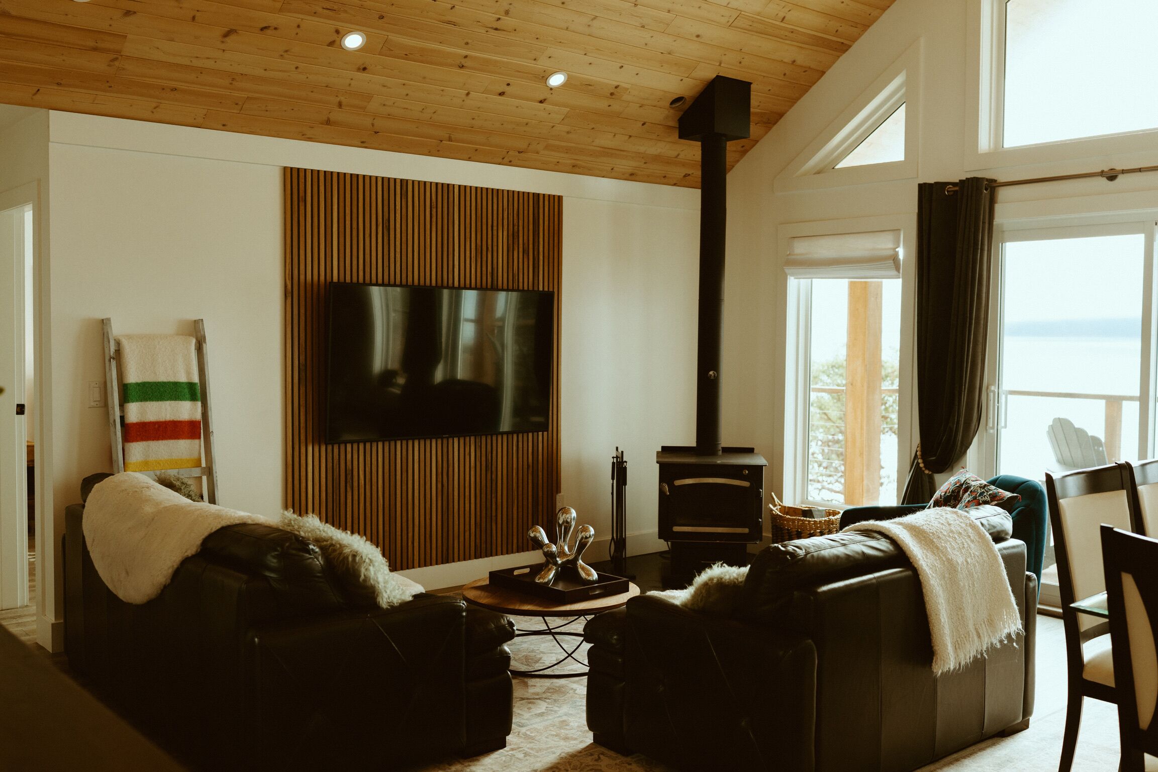 Smart TV, chimenea, Netflix y servicios de streaming 