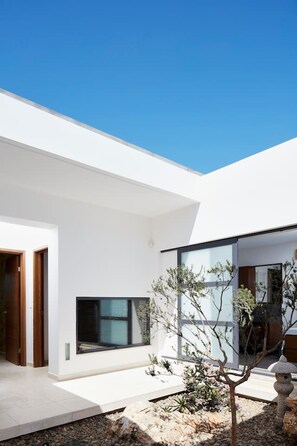 Exterior - Villa Longhouse-Pool-Sauna-Gym-Panoramic Seaview (Likotinarea)
