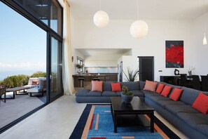 Smart-tv, en stereo och kontor