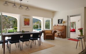 تناول الطعام