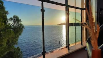 Minibar, in-room safe, desk, blackout drapes