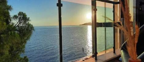 Minibar, in-room safe, desk, blackout curtains