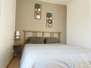 1 slaapkamer, reisbedje, gratis wifi, beddengoed