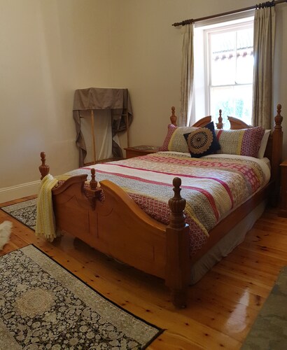 122 yr old Victorian Period Villa