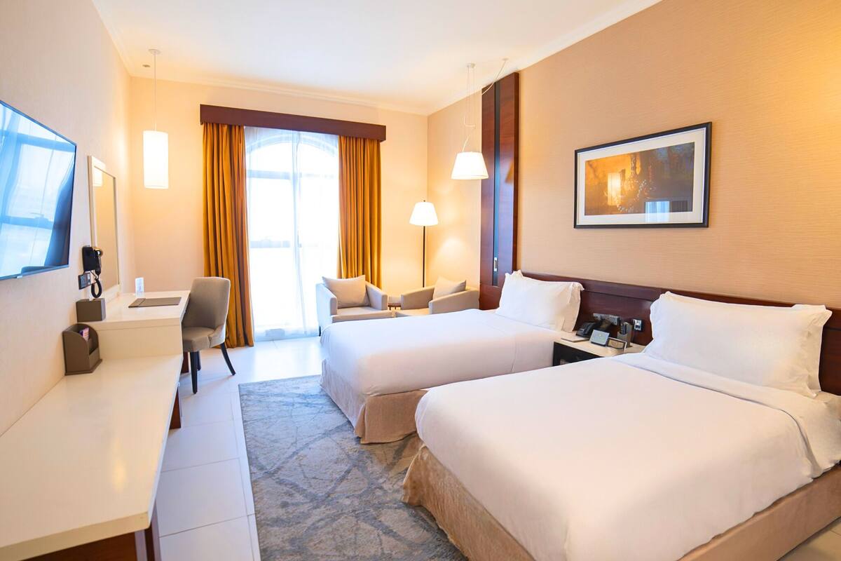 Deluxe Twin Room | In-room safe, desk, iron/ironing board, free cots/infant beds