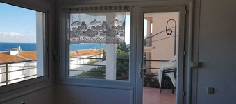 Apartment sea view 2 bedrooms large terrace 400m from the beach Cau del Llop