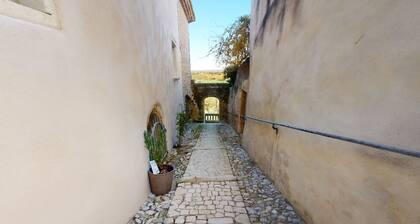 La Tour de Grignan • Vue imprenable, maison haut de gamme au pied du château