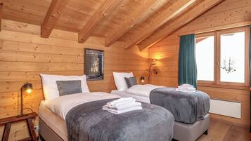 Chalet (3 Bedrooms) | Denah