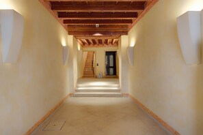 Reception - 1881 Luxury Suites (Verona)