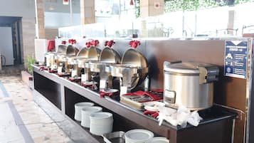 Daily buffet breakfast for a fee