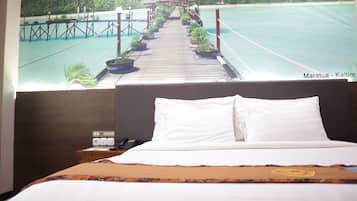 Minibar, individually decorated, desk, soundproofing