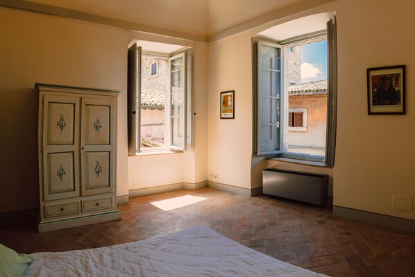 2 bedrooms, desk, free WiFi, bed sheets - The Vaults of Ascension 4 (Assisi)