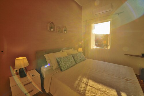 Mpoulakis Apt 46, 3 bedroom family apartment next to my photo studio