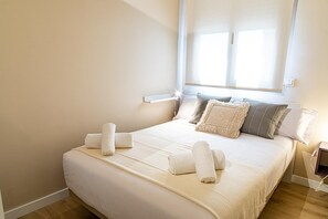 2 slaapkamers, een strijkplank/strijkijzer, wifi, beddengoed