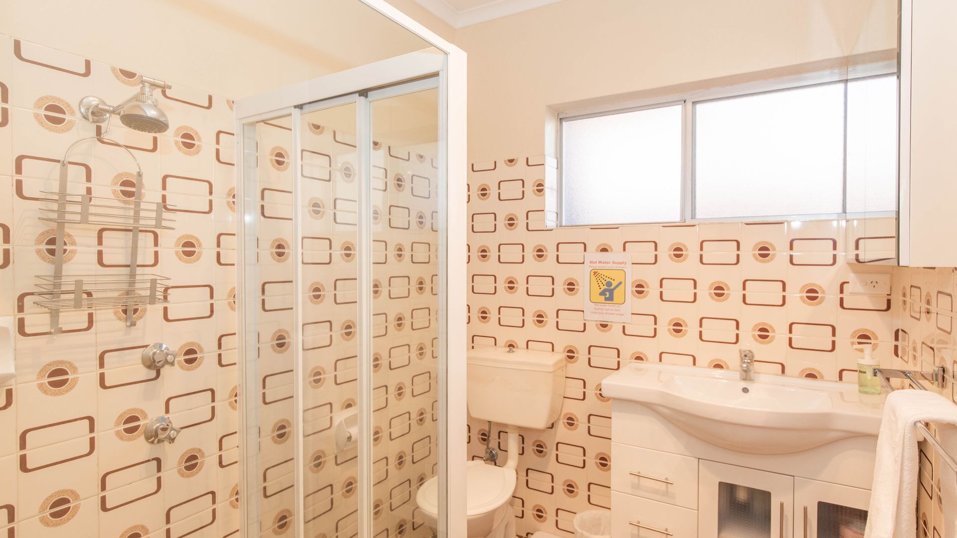 Charvel - 35 Gippsland Street — image 7