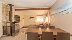 Interior - Charvel - 35 Gippsland Street (Jindabyne)