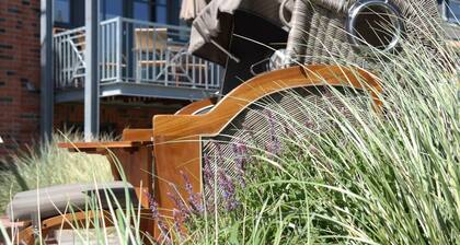 Exclusive nautical suite - sauna, private garden - KapitÀnshaus Wangerooge