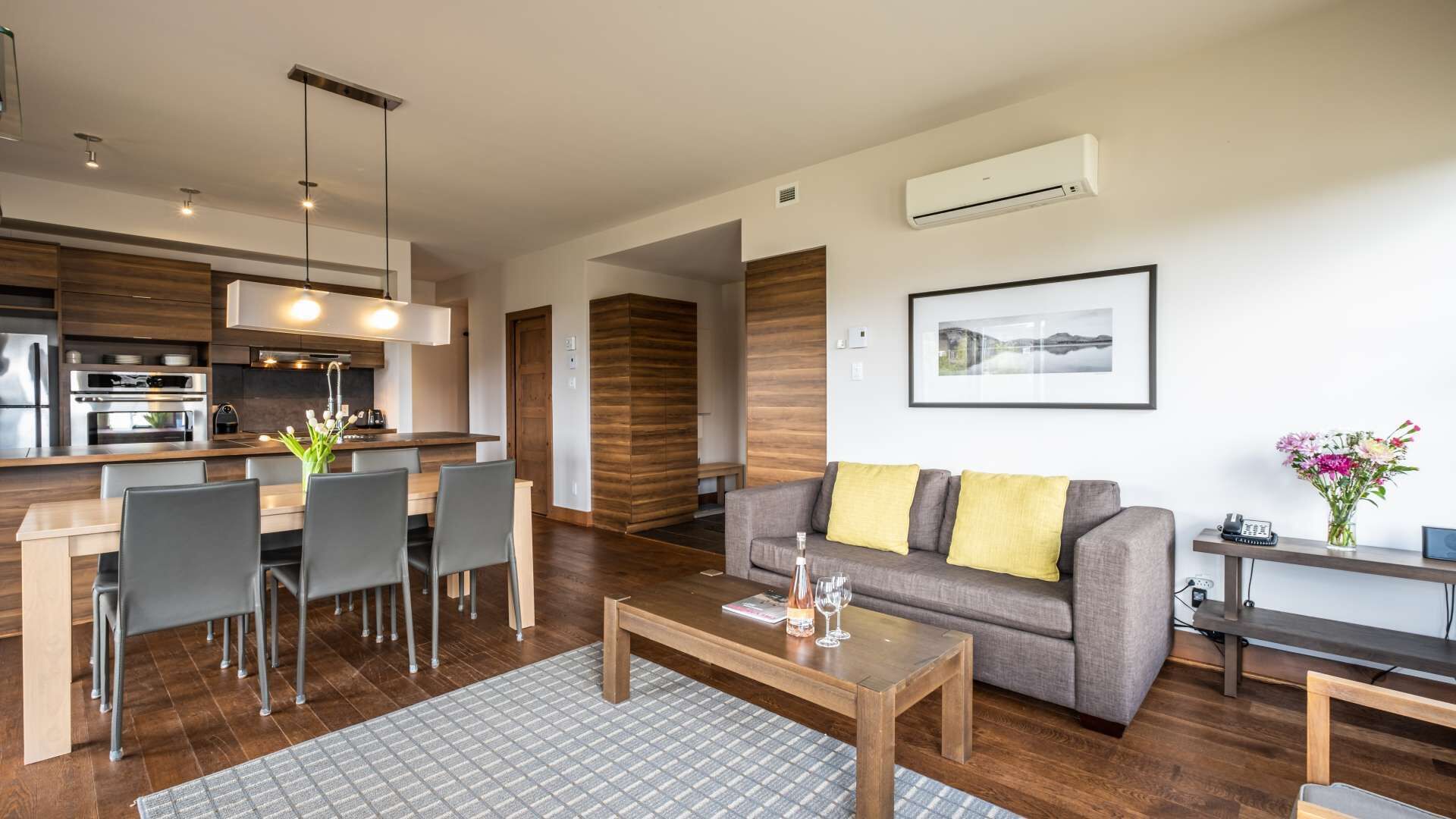 Suites-sur-Lac 2-Bedroom Superior Suite