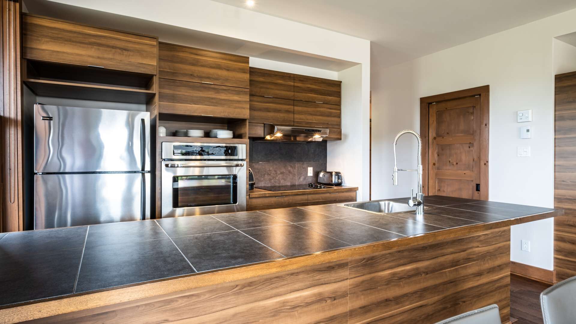 Suites-sur-Lac 2-Bedroom Superior Suite