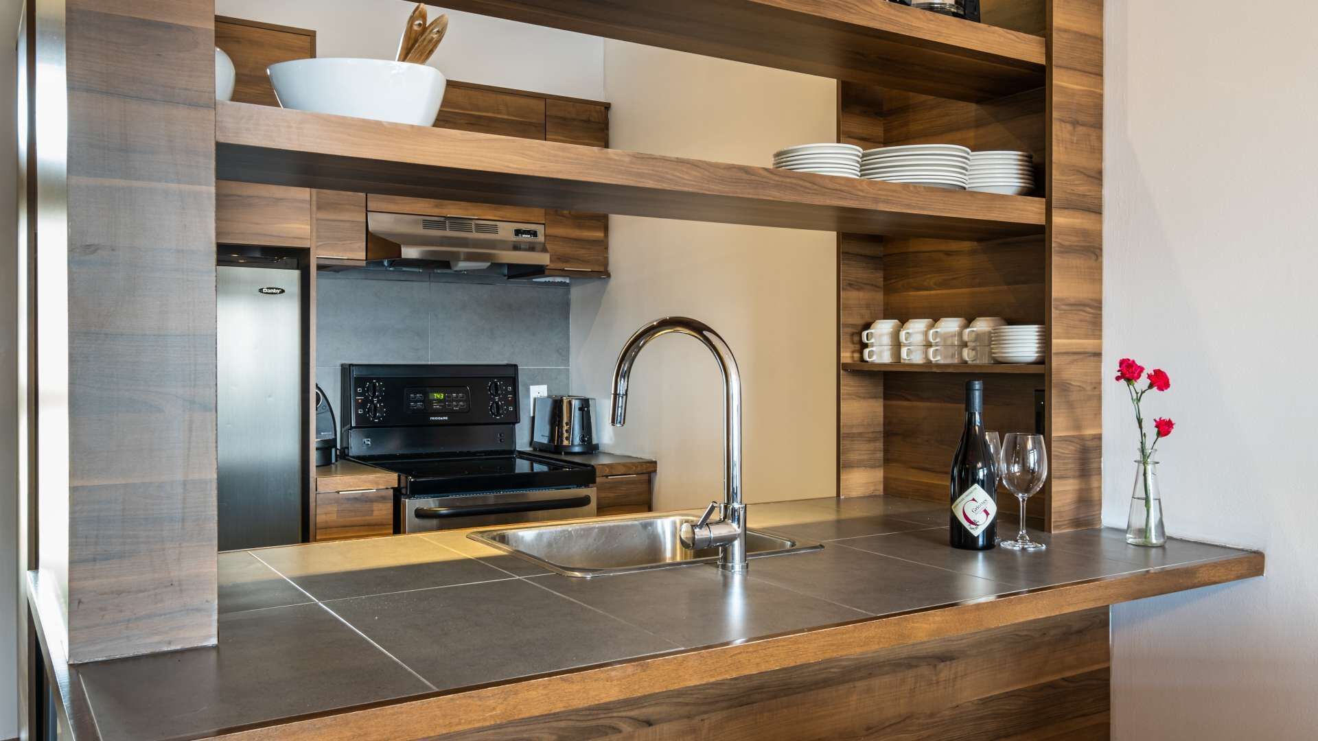 Suites-sur-Lac 2-Bedroom Suite