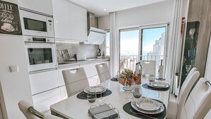 Dining - Apartment Dubai, Sea View - Praia da Rocha   (Portimão)