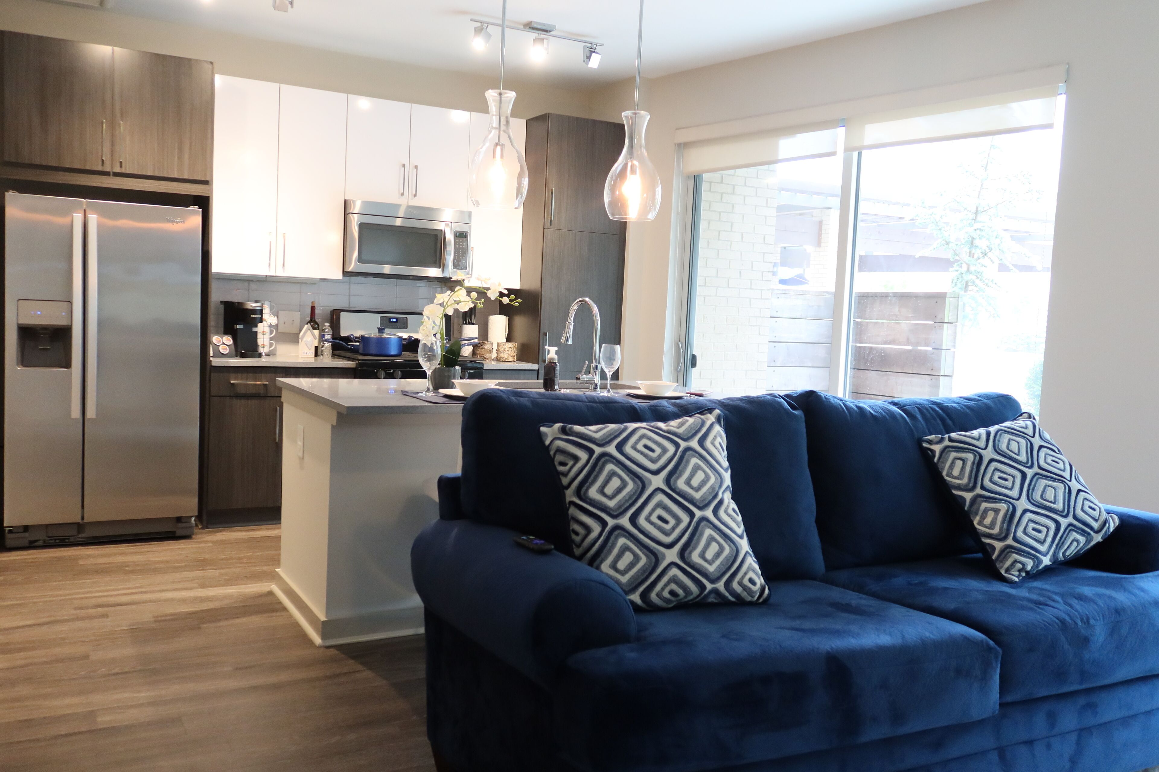 Lenox-Buckhead-Atlantic Station home +car option 15 min to major attractions 