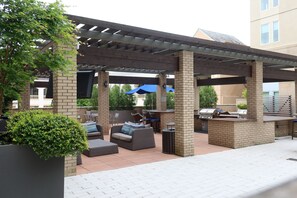 Grill & Patio area - Lenox-Buckhead-Atlantic Station home +car option 15 min to major attractions  (Atlanta)