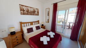 3 chambres, Wi-Fi gratuit, draps fournis