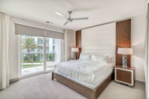 4 habitaciones, escritorio y cortinas blackout 