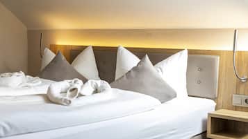 Economy tweepersoonskamer, en-suite badkamer (Doppelzimmer Dachschräge) | 1 slaapkamer