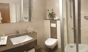 Double Room, Ensuite (Komfort) | Bathroom - Schönenberger Hof (Orsingen-Nenzingen)