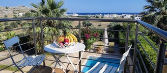 Villa with Private Swimming Pool -Near the Sea