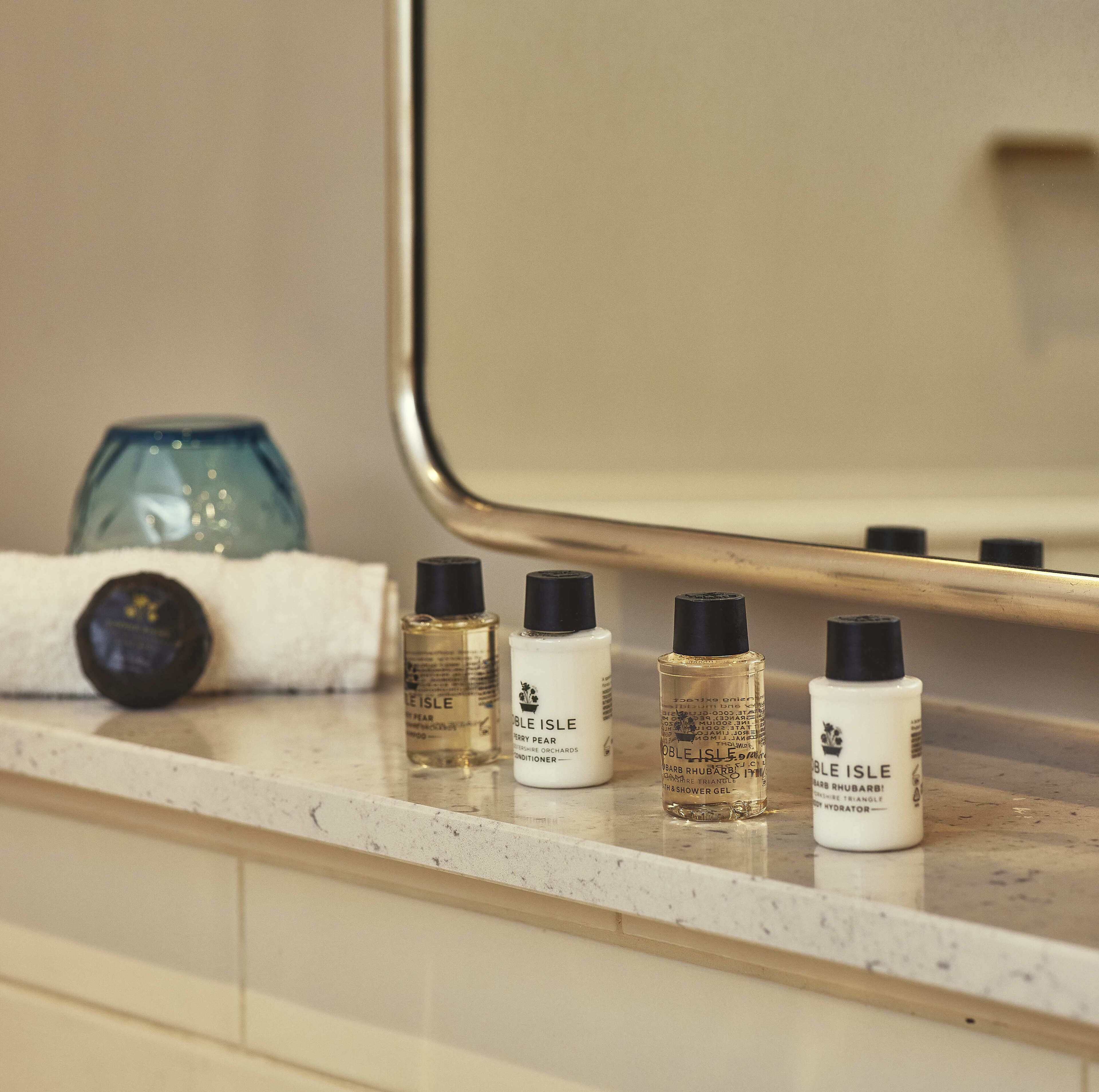 free toiletries, hair dryer