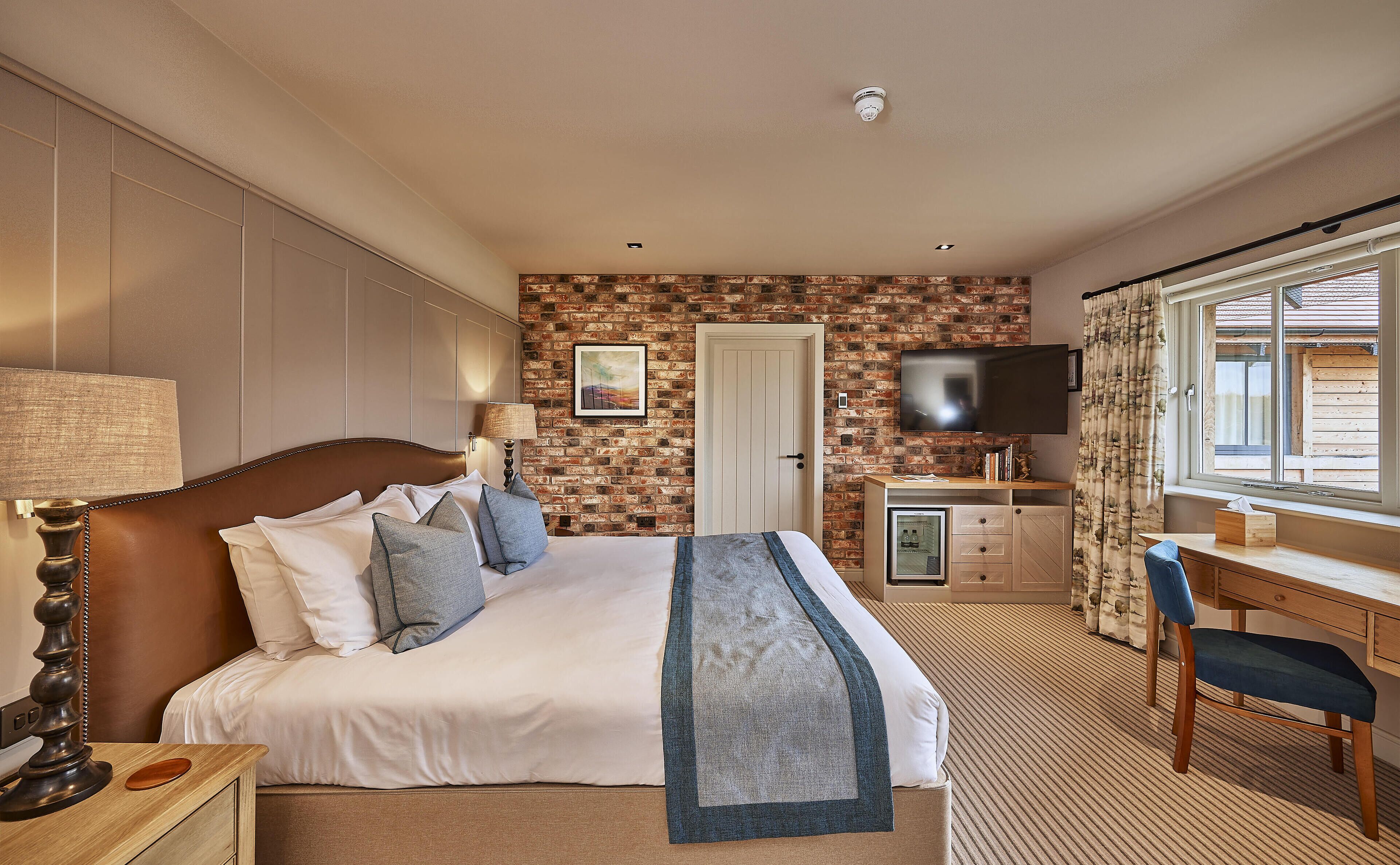 superior double room | iron/ironing board, free wifi, bed sheets