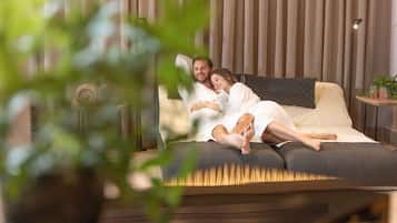 Sauna, Dampfbad, Körperbehandlungen, Tiefengewebe-Massagen