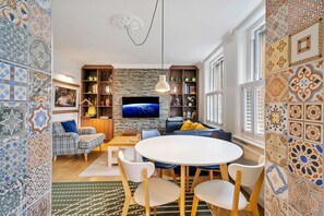 Dining - Hill Rise (Richmond)