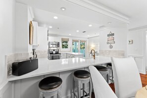 Fridge, microwave, oven, stovetop - Book the Holidays! Beachside 7! Beachfront In Watercolor! 3 Adult Bikes! (Santa Rosa Beach)