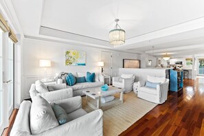 Smart TV - Gulf View Condo with Exclusive Pool Access in the Heart of WaterColor (Santa Rosa Beach)