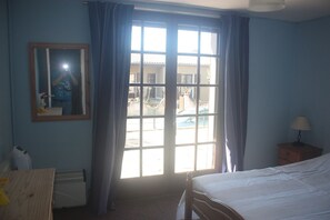 4 chambres, bureau, fer et planche Ă repasser, Wi-Fi gratuit