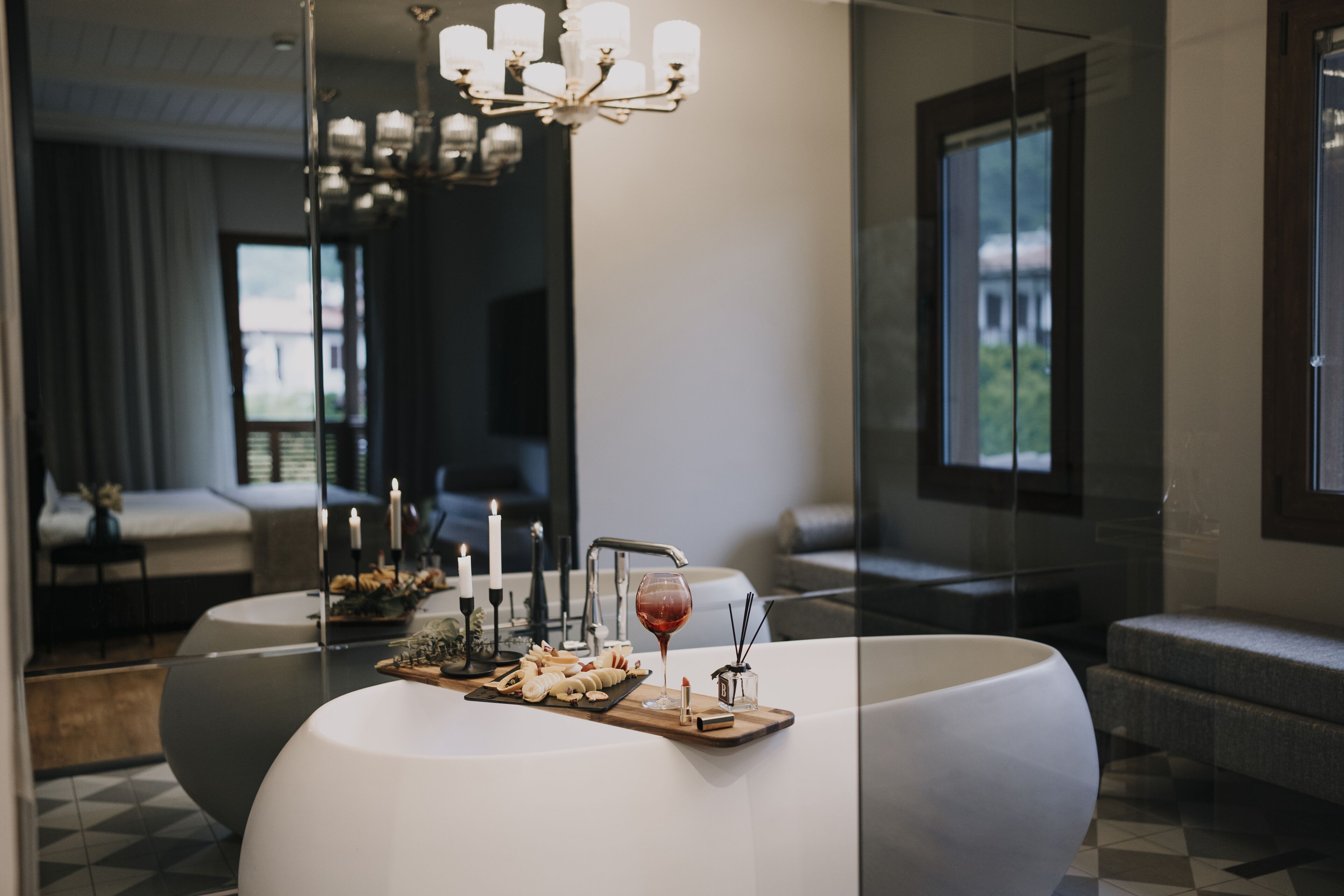 Deluxe Room, Bathtub | In-room safe, free WiFi