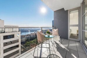 Property grounds - A Modern 2BR Apt with Amazing Darling Harbour View (Sydney)